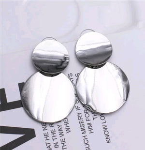 Open image in slideshow, The Simplicity Round Metal Stud Earrings | CATICA Couture - CATICA Couture
