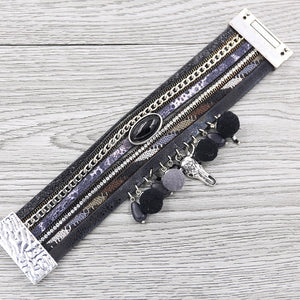 Open image in slideshow, Strathspey green leather bracelet for women | CATICA Couture - CATICA Couture
